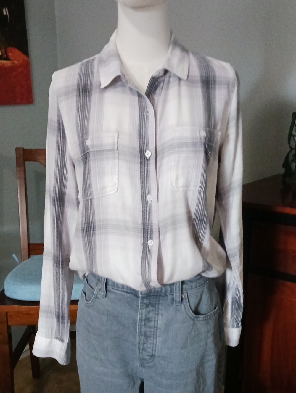 Mudd- Women's White and Gray Plaid Button-Down Shirt